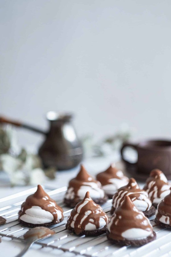 Comment préparer une mousse au chocolat blanc et framboises?